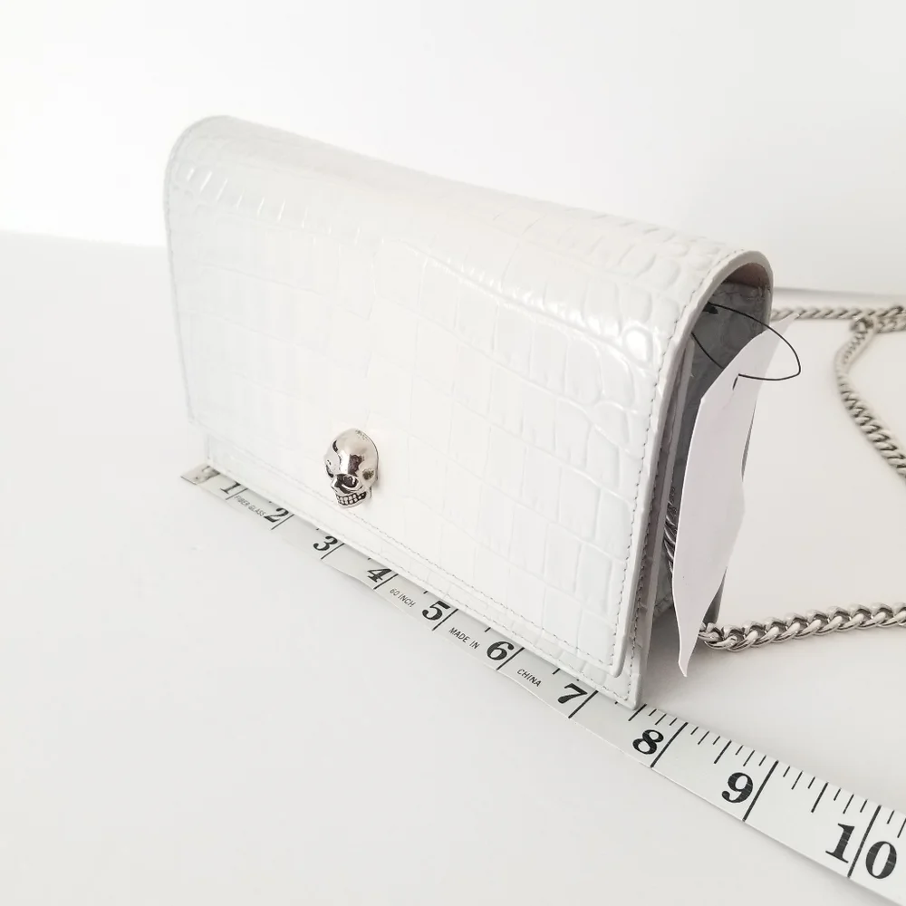 Alexander McQueen Skull Croc-Embossed Leather Chain Crossbody Light Gray - Picture 7 of 12